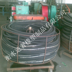 膠管,高壓膠管,液壓膠管,夾布膠管,噴砂膠管,耐高溫蒸汽膠管,鎧裝膠管,耐酸堿膠管,耐火膠管,橡膠護(hù)舷,抽吸膠皮,工廠,廠商-衡水迪奢橡塑制品