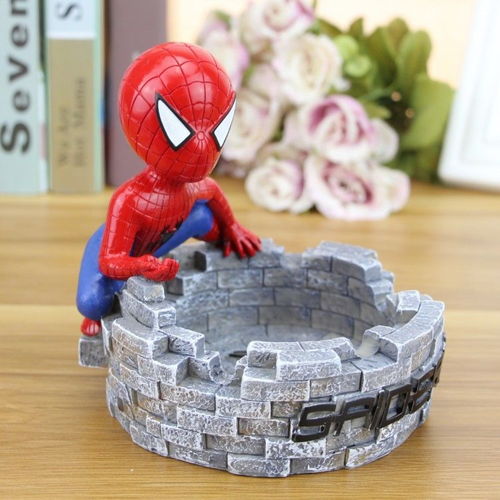 煙灰缸中的暗夜守護者 蝙蝠俠款樹脂工藝品的潮流魅力